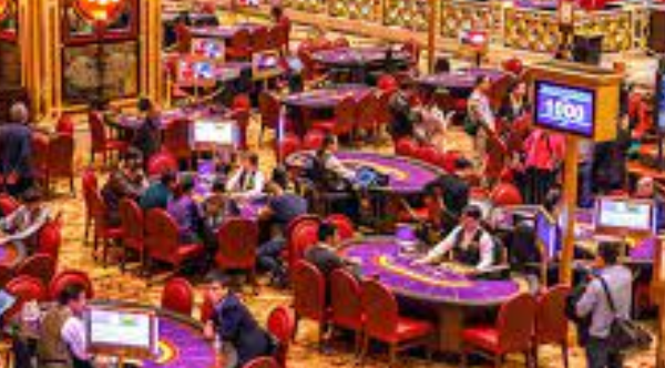Tingkatkan Adrenalinmu dengan SpinWheels: Casino Online Penuh Tantangan